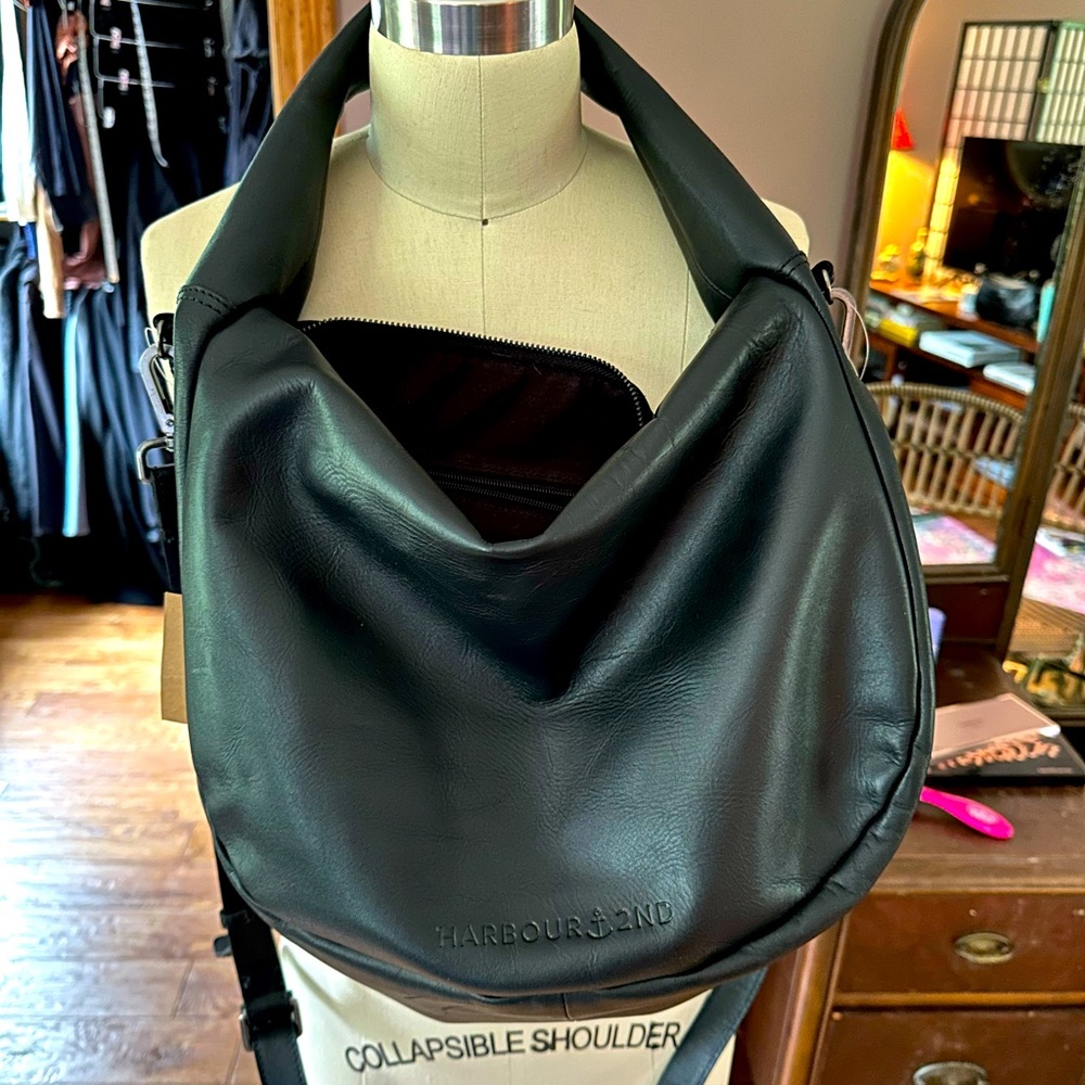 Harbor 2nd black leather bag with attachable strap